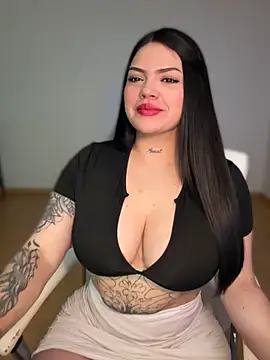 dulcemarianh  online show from April 15, 5:03 am