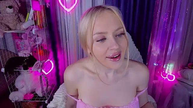 CeaneLino online show from April 10, 5:28 pm