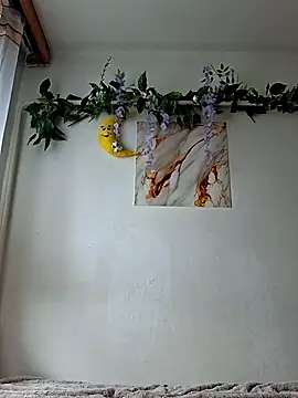 Snapshot of Nika_aa chatting on July 15, 10:31 am Nika aa online show from July 15, 10:31 am