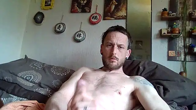 Snapshot of somrjines chatting on March 24, 11:04 am somrjines online show from March 24, 11:04 am