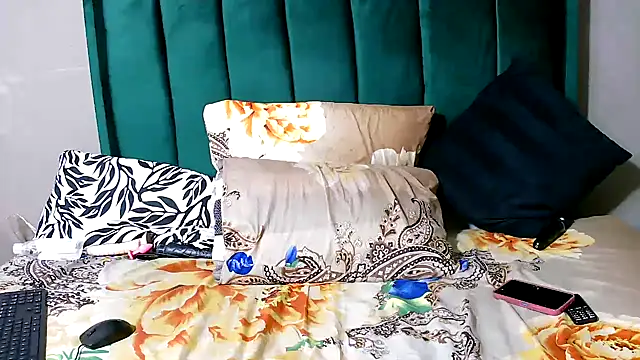 DeliciousBoobsx25 online show from October 26, 3:12 am