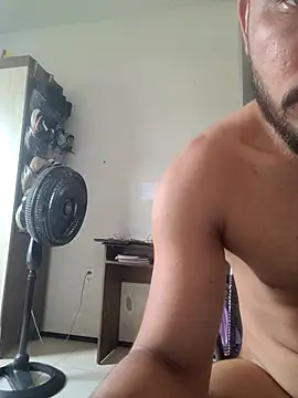 Snapshot of discreto_17 chatting on November 1, 3:25 pm discreto 17 online show from November 1, 3:25 pm