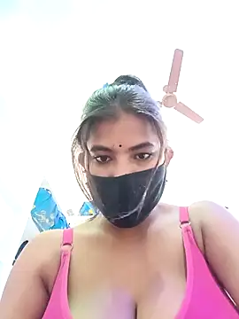 Hot radhaji online show from December 4, 5:32 pm