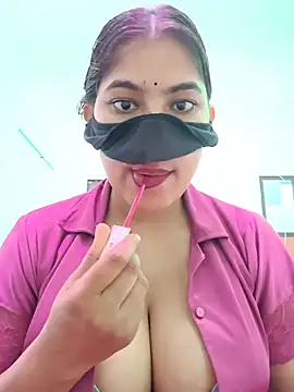 Snapshot of Hot_radhaji chatting on August 5, 4:37 am Hot radhaji online show from August 5, 4:37 am