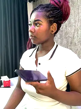 KarinaFlowers  online show from December 19, 12:23 pm