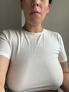 ClaraPasssion online show from February 4, 6:52 am