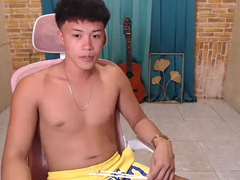 Snapshot of ur_naughtyboy_patrick chatting on November 3, 1:56 pm ur naughtyboy patrick online show from November 3, 1:56 pm