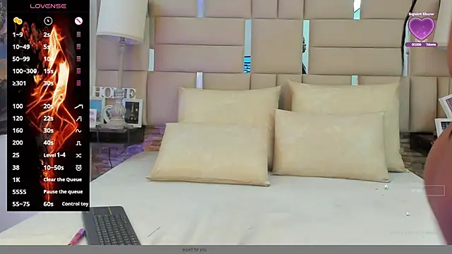 Snapshot of BeverlyMadison_ chatting on October 30, 12:39 pm BeverlyMadison online show from October 30, 12:39 pm