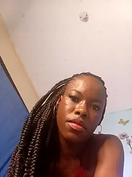 Snapshot of BeverlyMadison_ chatting on November 21, 7:34 pm BeverlyMadison online show from November 21, 7:34 pm