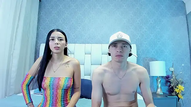 nicollandjhon online show from November 28, 2:47 am