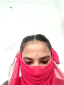 Snapshot of RAYI_Queen_15 chatting on December 1, 6:40 am RAYI Queen 15 online show from December 1, 6:40 am