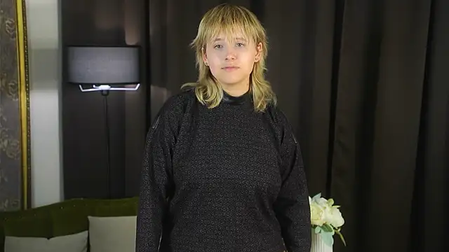 NikiHiley online show from October 8, 8:01 am