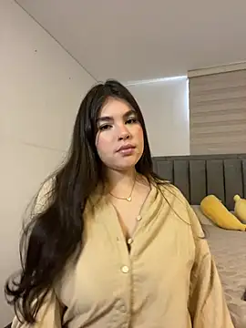 Snapshot of Isabella_LaRue chatting on January 15, 7:17 pm Isabella LaRue online show from January 15, 7:17 pm