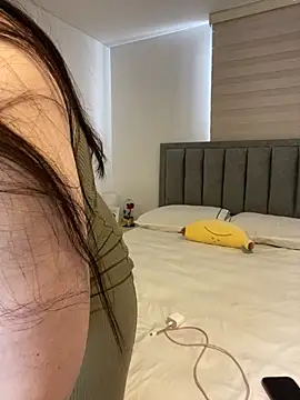 Snapshot of Isabella_LaRue chatting on February 4, 8:47 pm Isabella LaRue online show from February 4, 8:47 pm