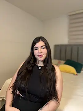 Snapshot of Isabella_LaRue chatting on February 22, 7:12 pm Isabella LaRue online show from February 22, 7:12 pm