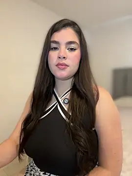 Snapshot of Isabella_LaRue chatting on March 23, 3:27 pm Isabella LaRue online show from March 23, 3:27 pm