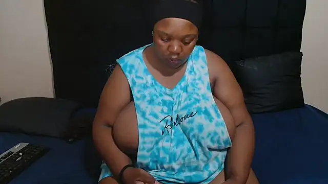 CaramelBootty online show from January 6, 12:25 am