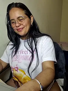 Miss  kendra  online show from November 1, 2:57 am