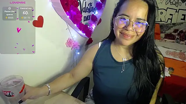 Miss  kendra  online show from February 24, 2:20 am