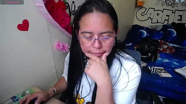 Miss  kendra  online show from April 16, 3:57 pm