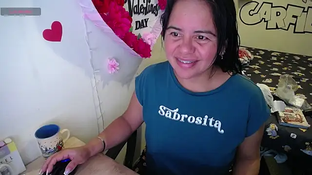 Snapshot of Miss__kendra_ chatting on June 19, 11:47 am Miss kendra online show from June 19, 11:47 am
