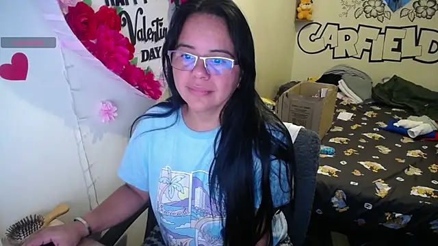 Snapshot of Miss__kendra_ chatting on July 5, 11:28 am Miss kendra online show from July 5, 11:28 am