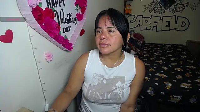 Snapshot of Miss__kendra_ chatting on July 14, 12:02 am Miss kendra online show from July 14, 12:02 am