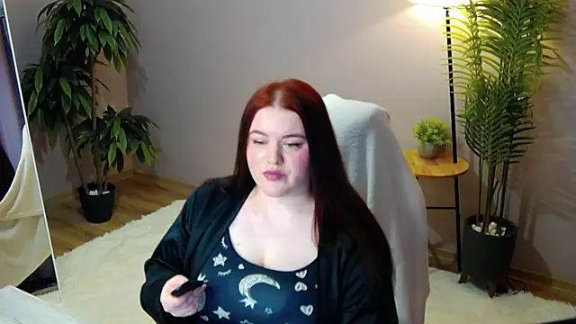 IvorySnowW online show from November 4, 10:58 am