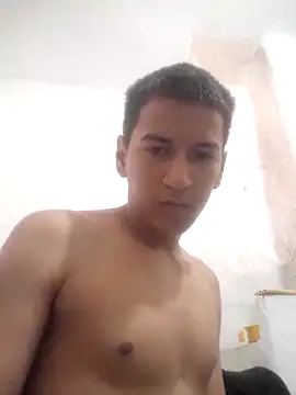 Snapshot of Dilan69388 chatting on June 6, 5:06 pm Dilan69388 online show from June 6, 5:06 pm
