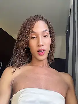 Chloe Celeste online show from June 21, 9:17 pm