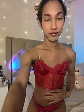 Chloe Celeste online show from August 6, 3:19 am