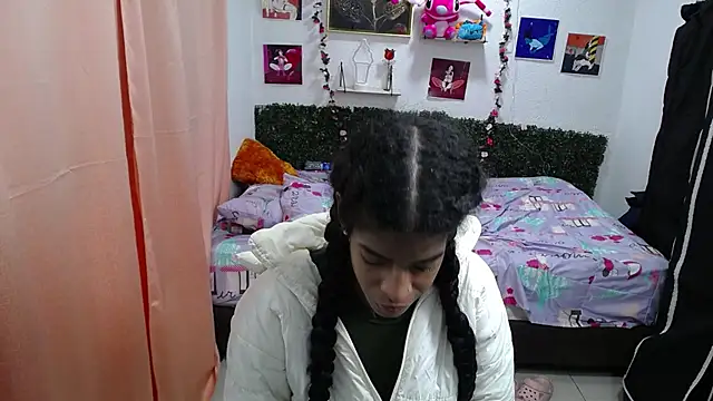 thianahorny online show from April 16, 12:39 pm