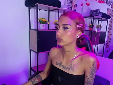 KarlaSlutSkinny   online show from December 5, 3:26 am