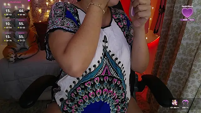 krishnaveni   online show from October 16, 1:23 pm