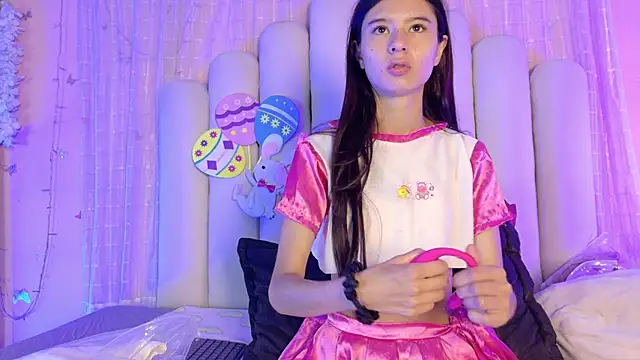 Snapshot of SweetRenata_ chatting on June 13, 11:41 am SweetRenata online show from June 13, 11:41 am