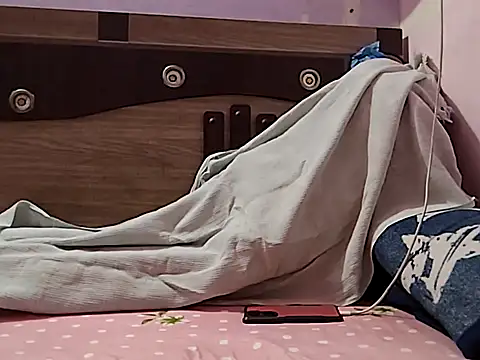 vickymtrb online show from February 26, 3:27 am