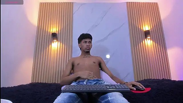 Ethan thouse online show from October 11, 3:17 am