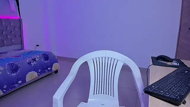 beiby glow online show from November 12, 1:22 pm