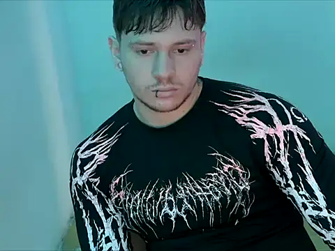 Skol 100802 online show from March 13, 3:18 pm