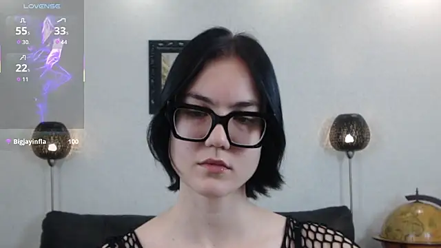 Snapshot of Marie_Fitch chatting on November 25, 2:00 am Marie Fitch online show from November 25, 2:00 am