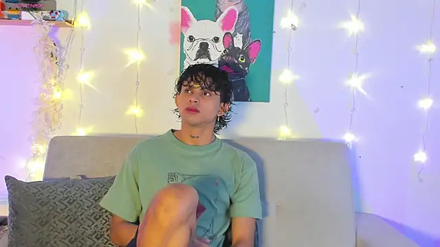 lua boy online show from May 4, 11:39 am