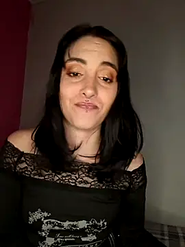 Snapshot of JulieGoth chatting on October 20, 2:23 am JulieGoth online show from October 20, 2:23 am