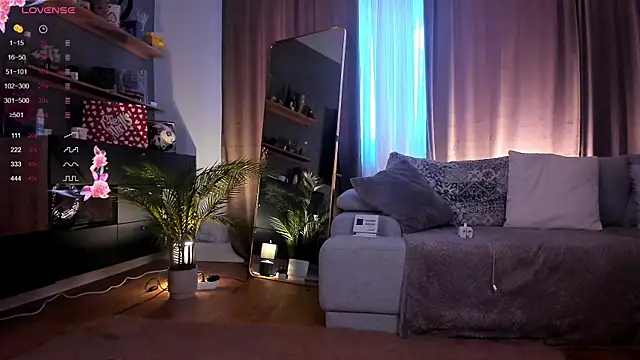 JessicaVerse online show from January 18, 9:24 am