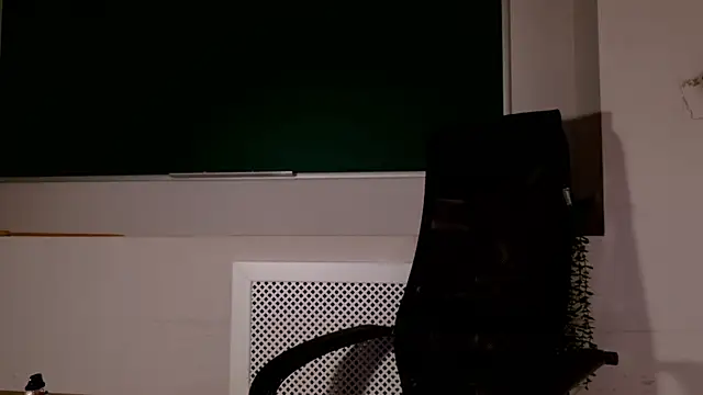 ClaireMathis online show from May 24, 2:55 pm
