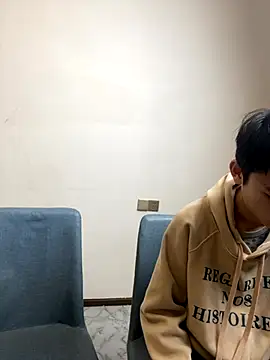 KK-cuteboy online show from November 6, 11:55 am