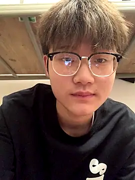 KK-cuteboy online show from November 28, 10:40 am