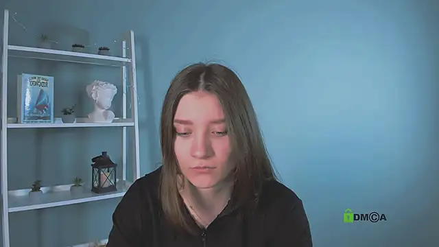 dana sweet   online show from November 29, 7:50 pm