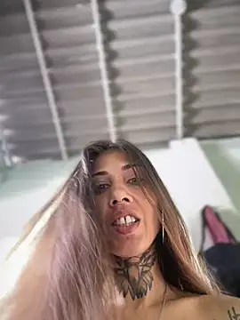 Snapshot of casalskunk chatting on January 18, 4:22 pm casalskunk online show from January 18, 4:22 pm