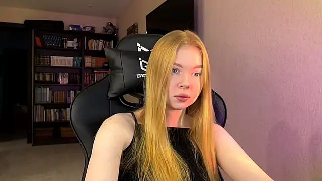 RaguelNicksons online show from November 5, 4:12 am