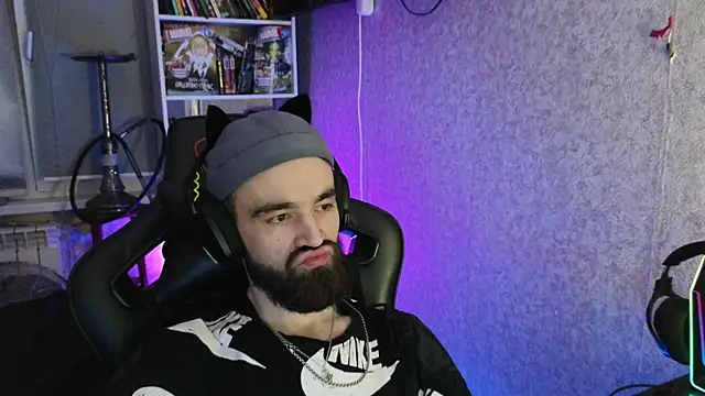 Nik Namee online show from November 1, 5:15 pm